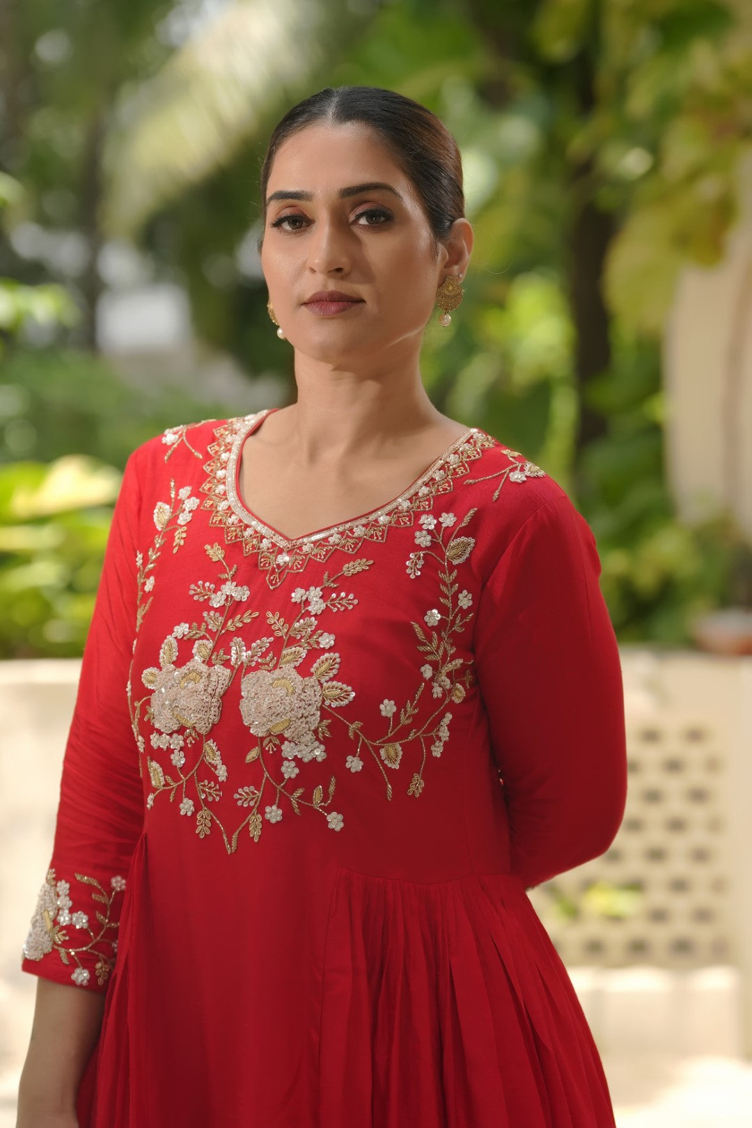 RED REDEO RED DREES
