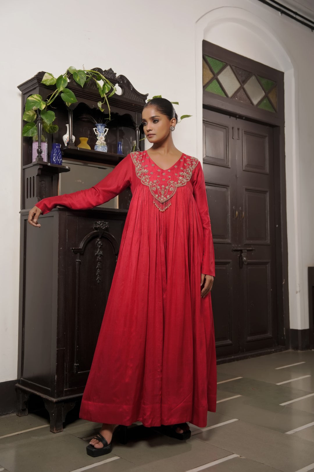 GOWN RED DREES