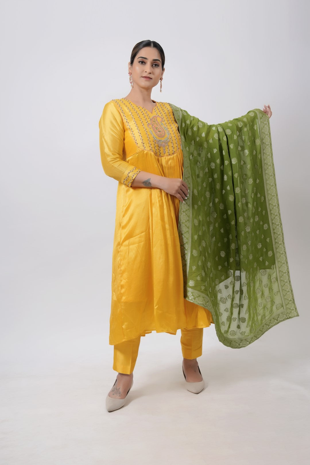 MUSTRAD YELLOW SILK KURTA SET DREES