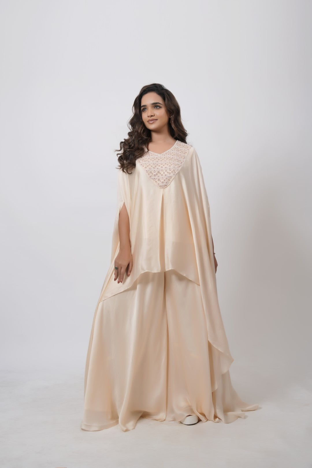 WHITE DRAPING