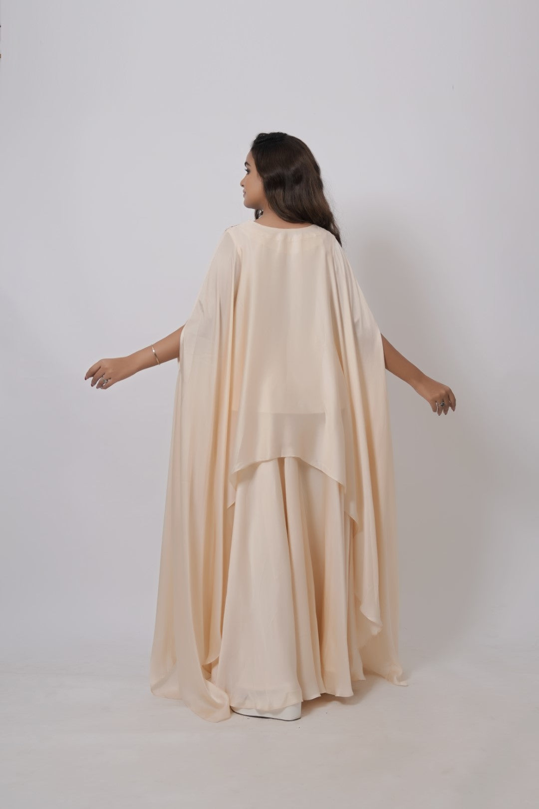 WHITE DRAPING
