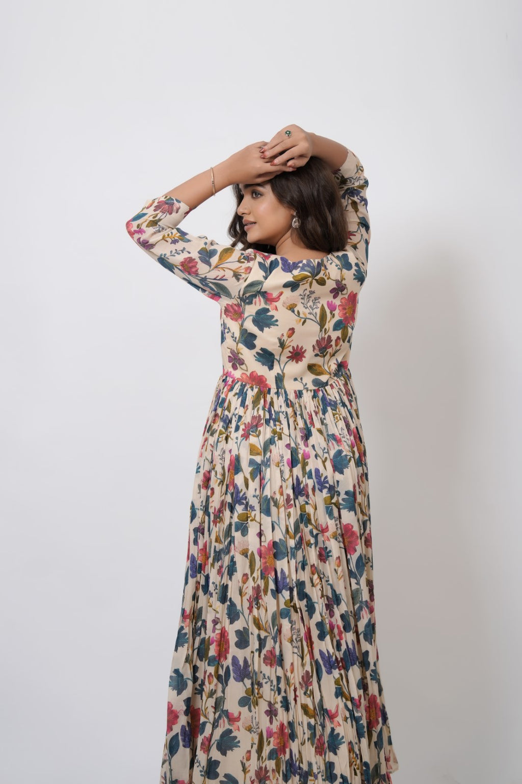 PRINTED FLOWRAL GOWN