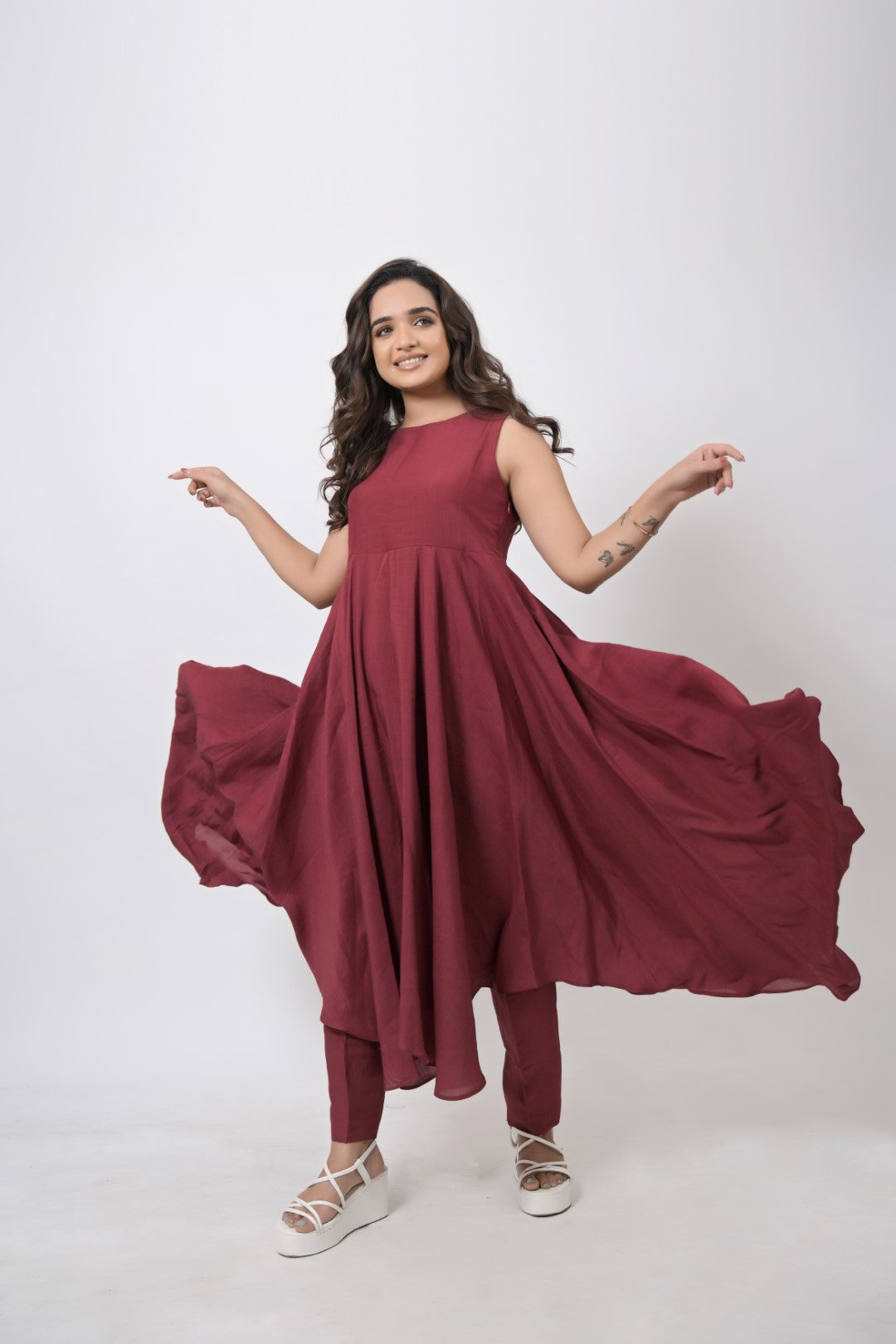 LILEN WASTERN DRAPING PAIR